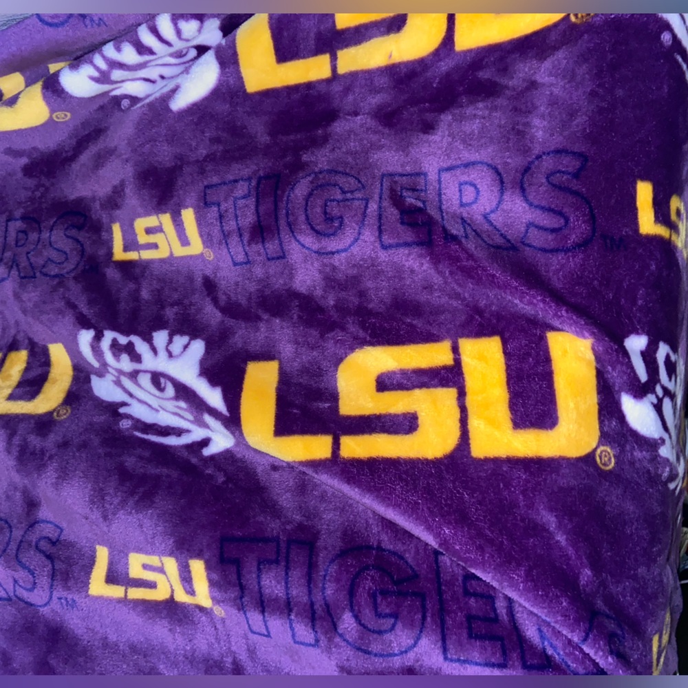 LSU Oversized Plush Throw Cover